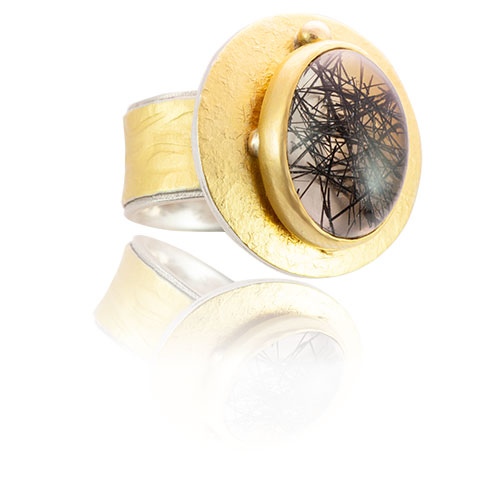 RG&ndash;114: Rutilated Quartz, 245k gold, sterling silver, size 8.0
